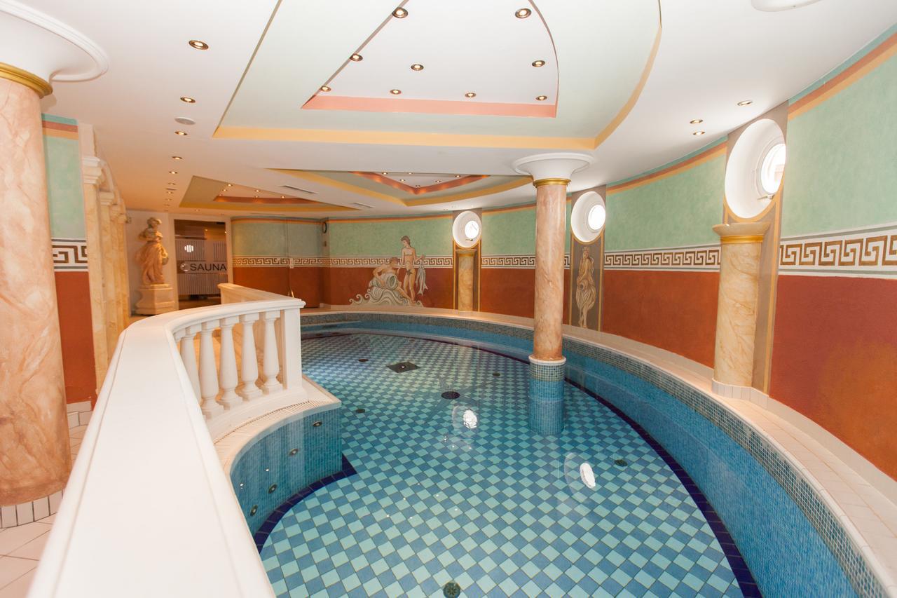 Hotel Schlosshof Ischgl Exterior photo